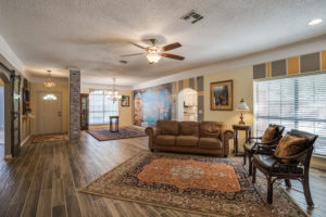 Interior image of a living room at a FSBO, for sale by homeowner, real estate listing in Wichita Falls, TX